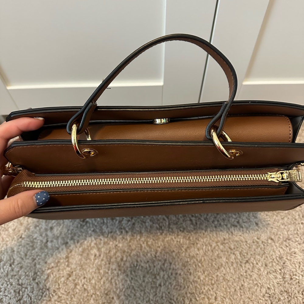 Steve Madden Evelyn Brown Crossbody Bag - Picture 5 of 8